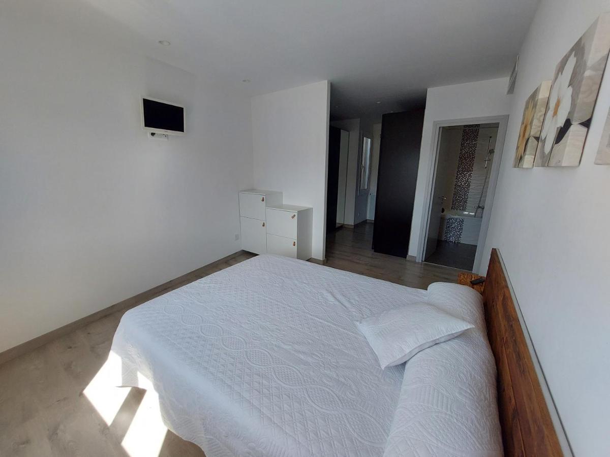 Atic Al Centre De Girona Apartment Exterior photo